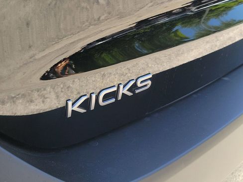 New 2026 Nissan Kicks SR AWD/4WD image 10