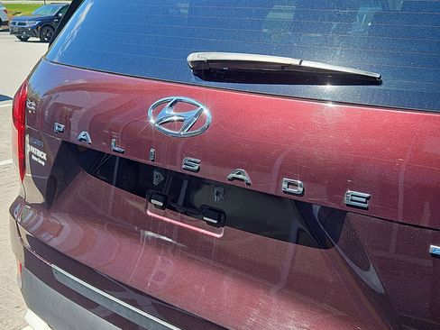 Used 2022 Hyundai Palisade SEL w/ 8P Bench Seat Package AWD/4WD image 5