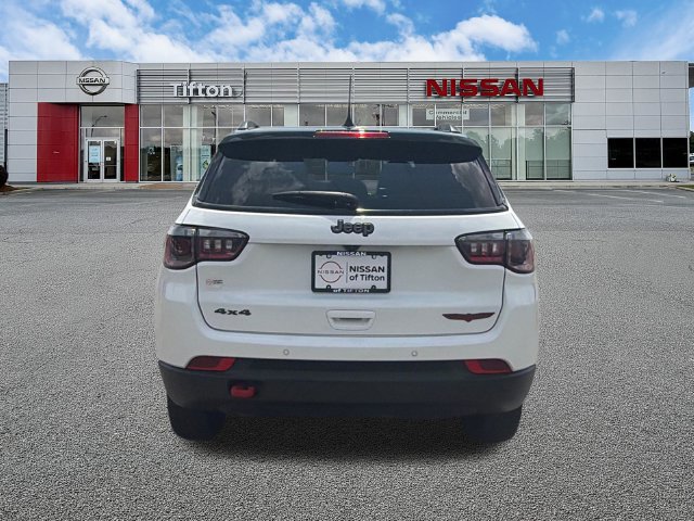 Used 2025 Jeep Compass Trailhawk AWD/4WD image 6