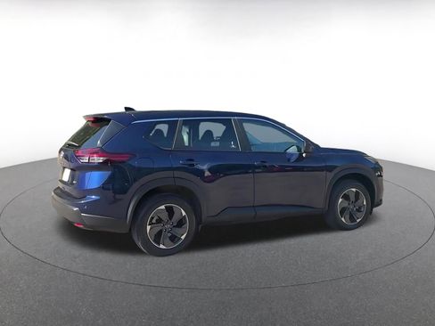 Used 2025 Nissan Rogue SV AWD/4WD image 15