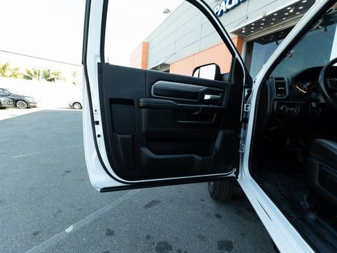 Used 2019 RAM 5500 Tradesman RWD image 15