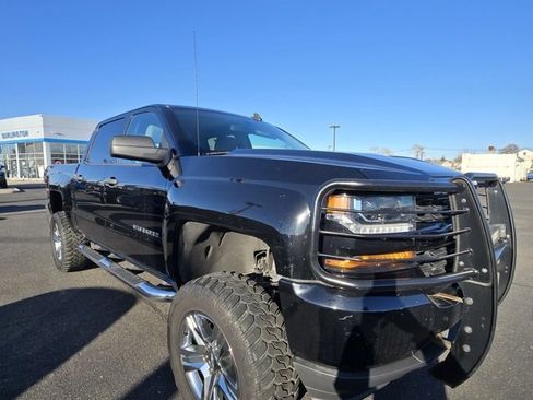 Used 2018 Chevrolet Silverado 1500 Custom w/ Custom Value Package image 1