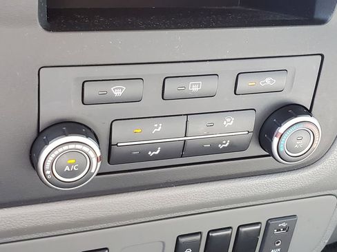 Used 2017 Nissan NV 3500 SV w/ SV Technology Package image 22