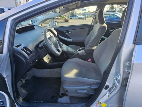 Used 2013 Toyota Prius Three w/ Solar Roof Pkg image 23