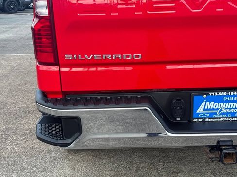 Used 2022 Chevrolet Silverado 1500 LT AWD/4WD image 13