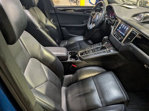 Used 2017 Porsche Macan image 26