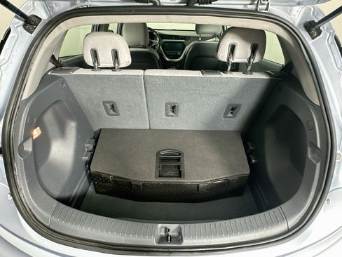 Used 2017 Chevrolet Bolt LT FWD image 27
