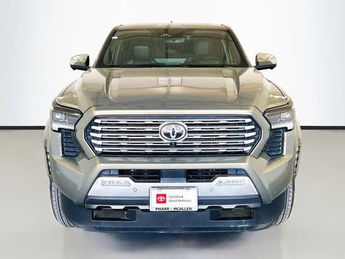 Used 2025 Toyota Tacoma Limited AWD/4WD image 2
