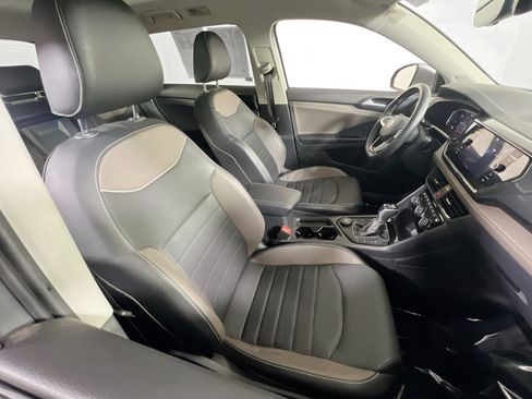 Used 2023 Volkswagen Taos SEL image 28