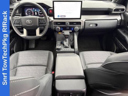 Used 2025 Toyota 4Runner TRD Off-Road AWD/4WD image 13