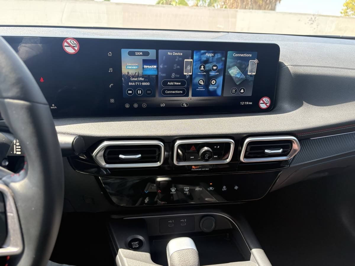Used 2026 Nissan Sentra SR w/ Floor Mat Package FWD image 28
