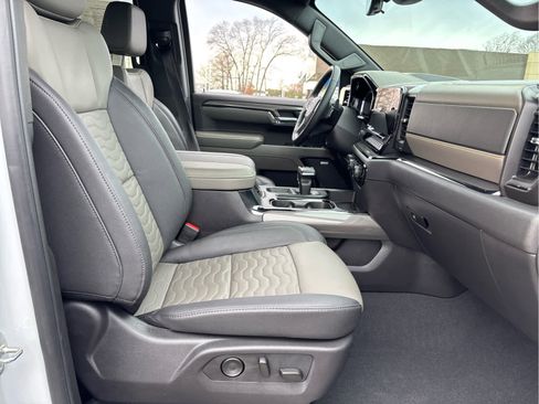 Certified 2024 Chevrolet Silverado 1500 ZR2 w/ Technology Package image 35