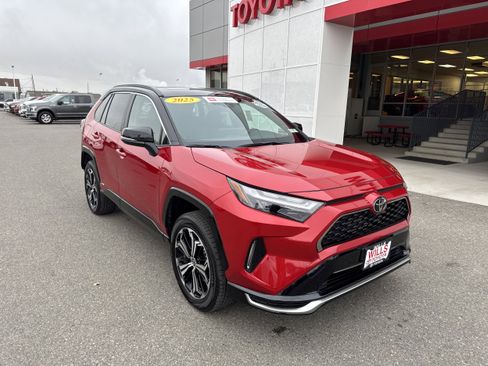 Certified 2025 Toyota RAV4 XSE image 1