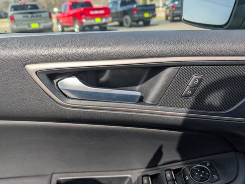 Used 2024 Ford Edge SEL image 27