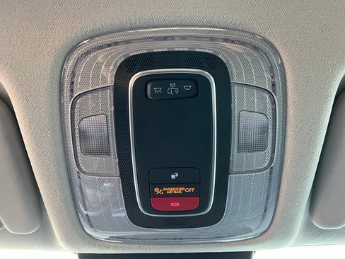 Used 2025 Hyundai Kona SEL image 17