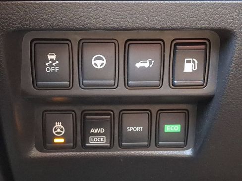 Certified 2019 Nissan Rogue SV w/ Premium Package image 25