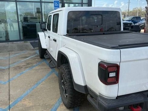 Used 2020 Jeep Gladiator Rubicon image 3