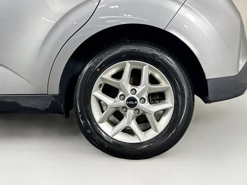 Certified 2023 Kia Soul LX w/ LX Technology Package image 28