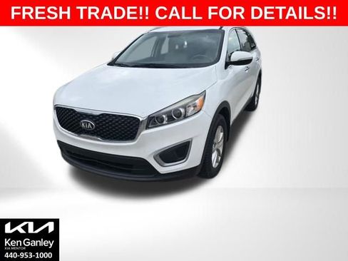Used 2017 Kia Sorento AWD image 1