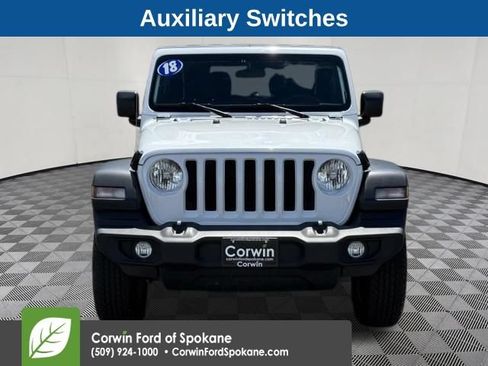 Used 2018 Jeep Wrangler Sport AWD/4WD image 7