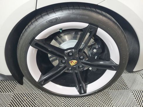 Used 2021 Porsche Taycan AWD/4WD image 10