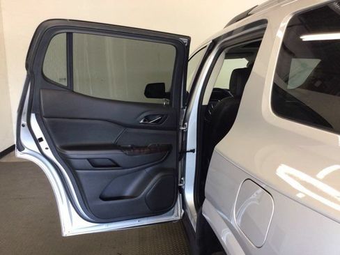 Used 2020 GMC Acadia Denali w/ Trailering Package AWD/4WD image 21