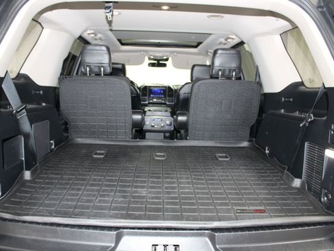 Used 2020 Ford Expedition Platinum RWD image 27