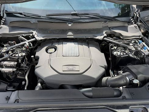 Used 2018 Land Rover Discovery SE AWD/4WD image 20