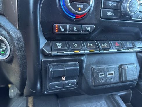 Used 2023 Chevrolet Silverado 2500 High Country image 7