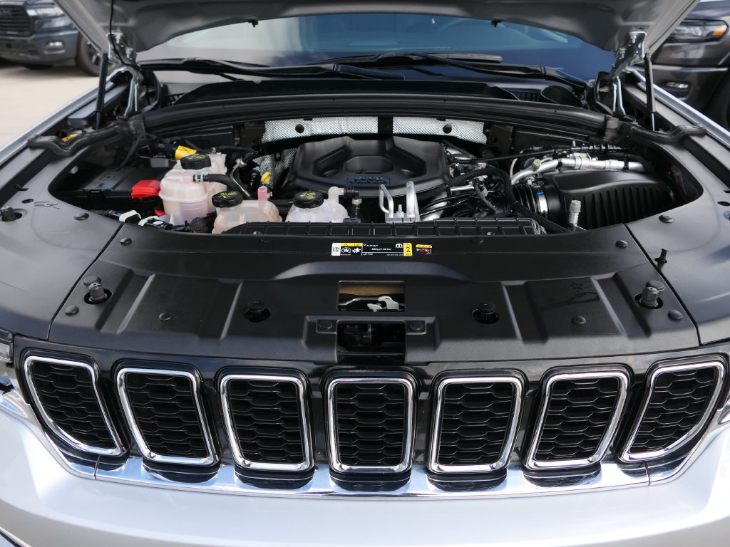 Certified 2024 Jeep Grand Cherokee Limited 4xe AWD/4WD image 29