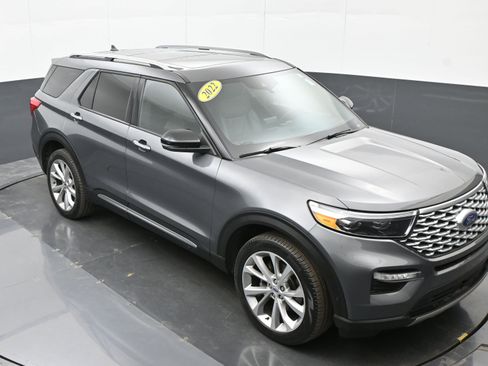 Used 2022 Ford Explorer Platinum w/ Equipment Group 601A image 32