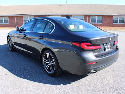 Used 2023 BMW 530i xDrive 530i xDrive w/ Premium Package image 7