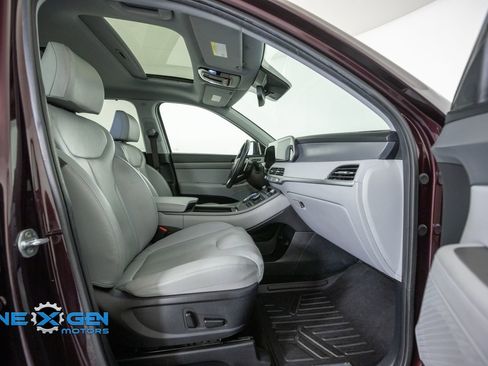 Used 2022 Hyundai Palisade SEL w/ 8P Bench Seat Package AWD/4WD image 42