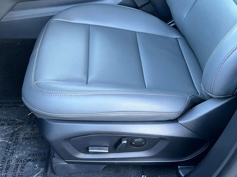 New 2026 Ford Explorer Active w/ Active Comfort Package image 39