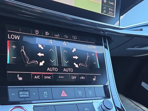 Used 2020 Audi SQ7 Premium Plus w/ Driver Assistance Package AWD/4WD image 12