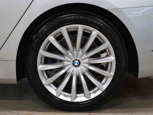 Used 2020 BMW 740i image 39