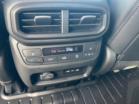 Used 2025 Honda Ridgeline Black Edition image 21