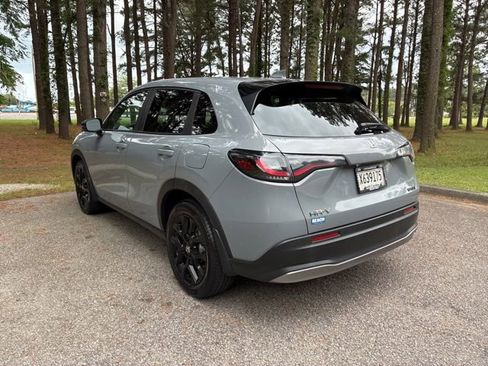 Used 2023 Honda HR-V Sport image 5