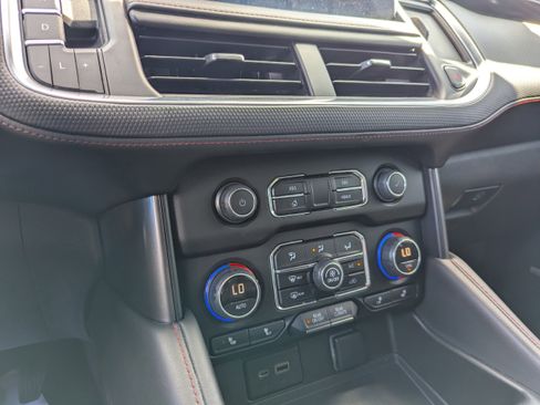 Certified 2022 Chevrolet Tahoe RST w/ Sport Performance Package AWD/4WD image 27