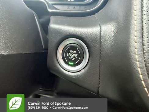 Used 2022 GMC Yukon SLT w/ SLT Luxury Package image 29