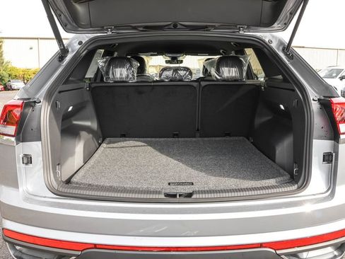 New 2026 Volkswagen Atlas Cross Sport SE image 35