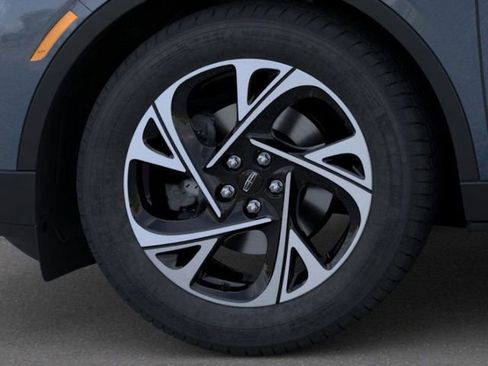 New 2026 Lincoln Nautilus Premier w/ Equipment Group 102A image 22