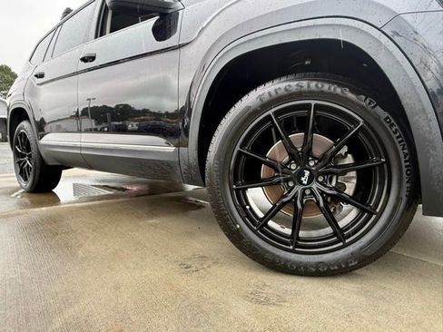 Used 2019 Volkswagen Atlas SEL AWD/4WD image 3