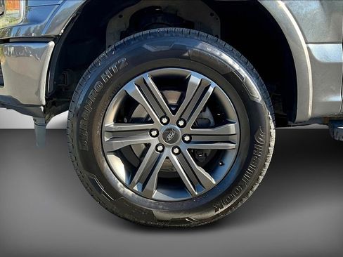 Used 2018 Ford F150 XLT w/ Equipment Group 302A Luxury image 31