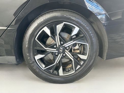 Used 2025 Hyundai Sonata SEL FWD image 11