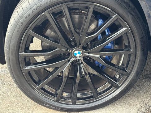 Used 2025 BMW X5 xDrive40i w/ M Sport Package image 7