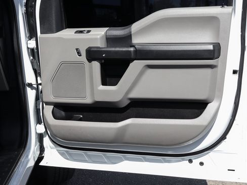 Used 2022 Ford F350 XL w/ Power Equipment Group image 42