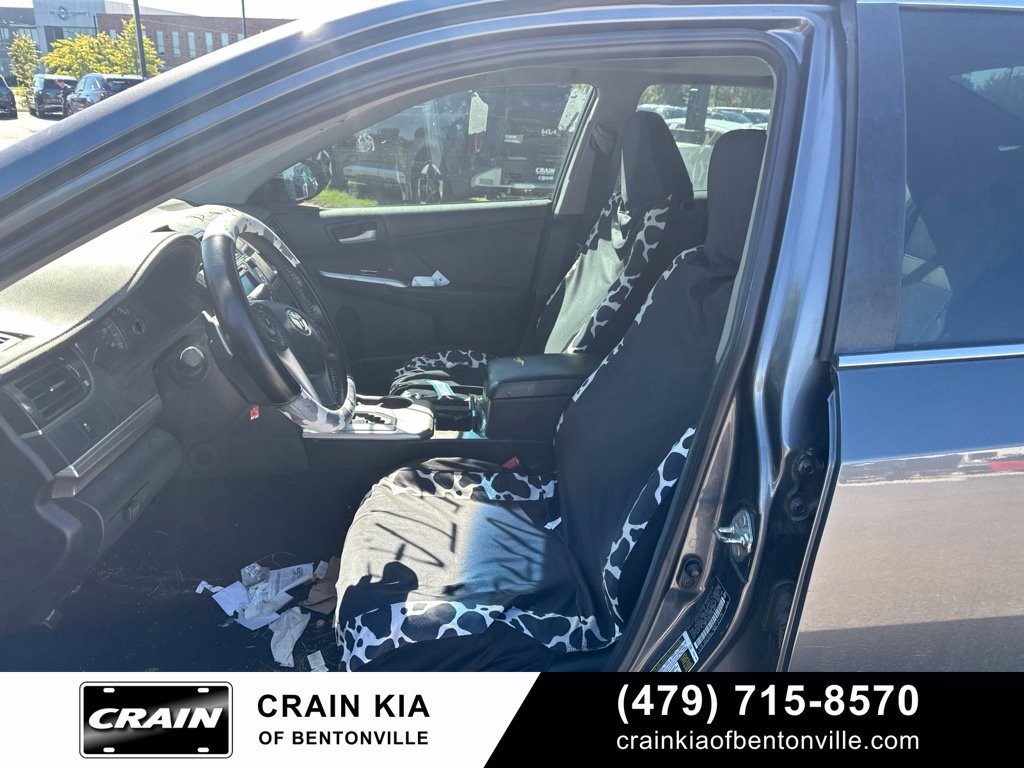 Used 2012 Toyota Camry SE FWD image 7