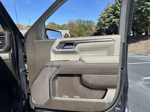 Used 2022 GMC Sierra 1500 SLT image 54