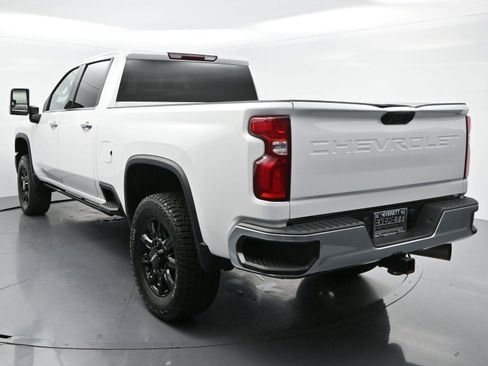 Used 2024 Chevrolet Silverado 2500 LTZ AWD/4WD image 6